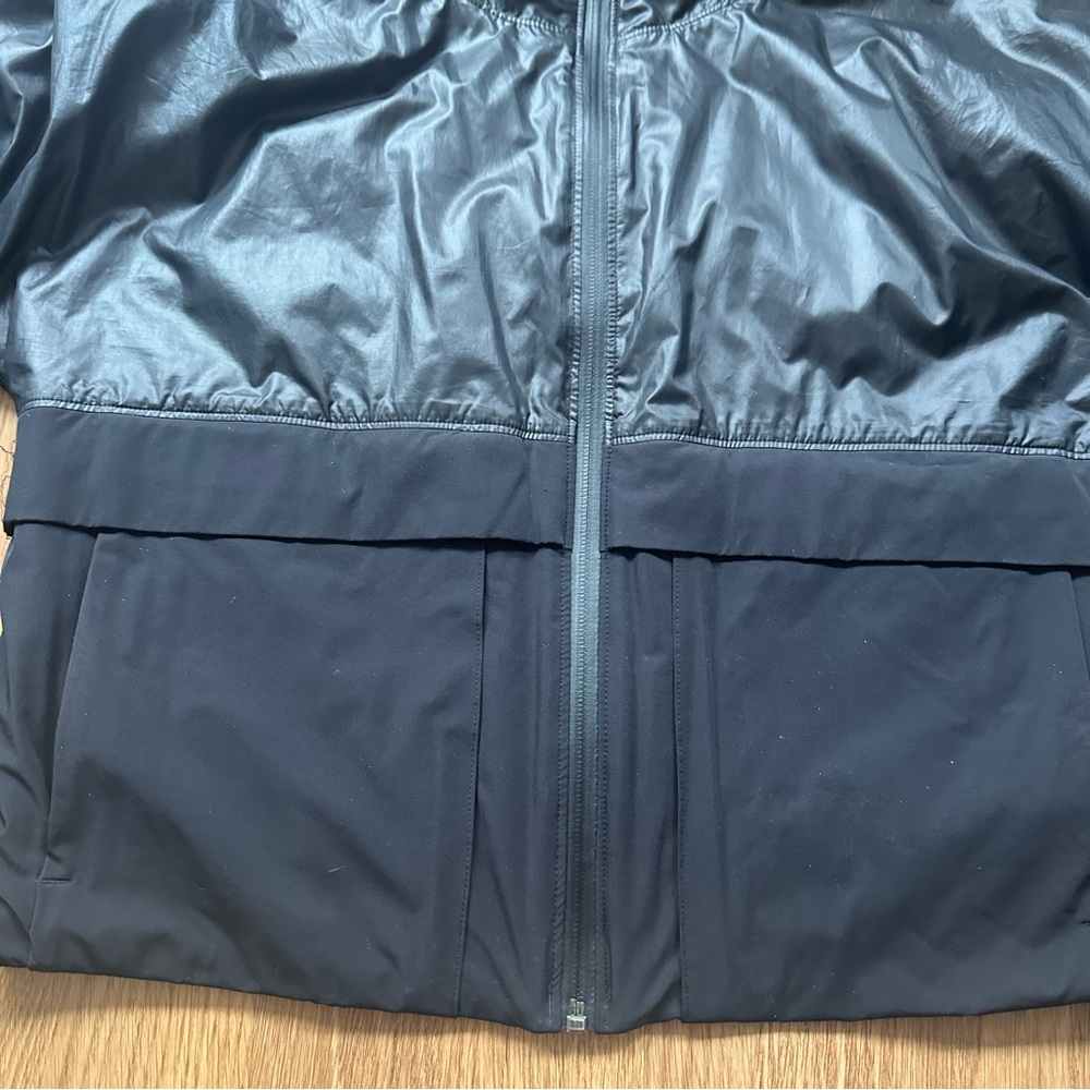 Lululemon jacket - Picture 4 of 7